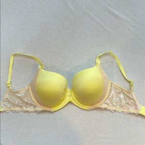 Victoria's Secret Yellow Lace Trim Underwire Bra